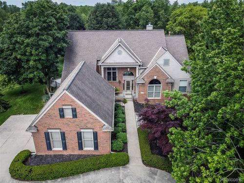 21579 Trent Ct, Novi, MI, 48375-4774 | Card Image
