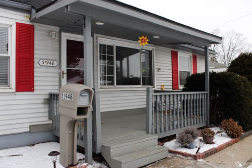 31948 Bridge St, Garden City, MI, 48135-1769 | Card Image