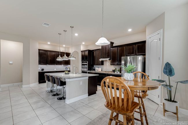 10539 Far Reaches Ln, House other with 5 bedrooms, 4 bathrooms and null parking in Helotes TX | Image 11