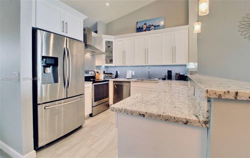 206 Liberty Ct, Deerfield Beach, FL, 33442-9105 | Card Image