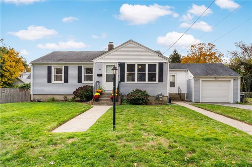 52 Merle St, Warwick, RI, 02889-2413 | Card Image