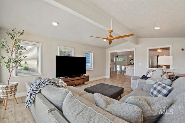 632 N Edgewood Ln, House other with 4 bedrooms, 2 bathrooms and 1 parking in Eagle ID | Image 5
