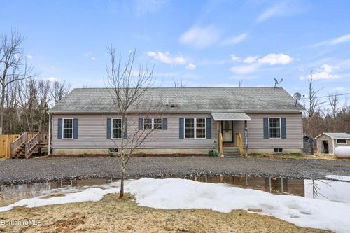 21 Kreutzer Rd, Peru, MA, 01235 | Card Image