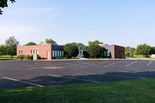 600 Vale Park Rd, Valparaiso, IN, 46383 | Card Image