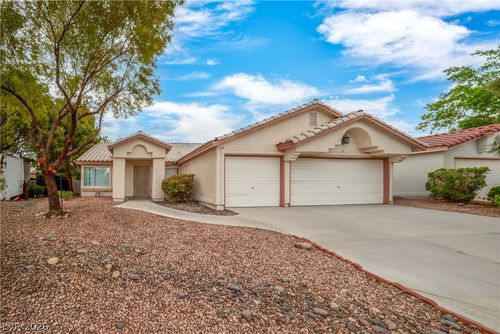 164 Cloudcrest Dr, Henderson, NV, 89015-8566 | Card Image