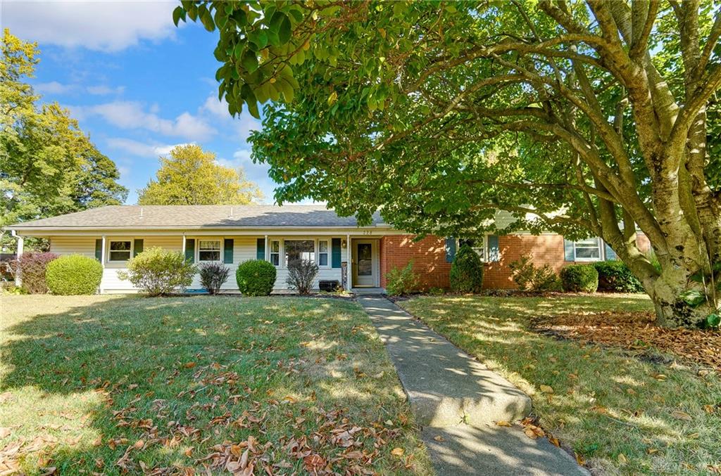 Main St, Centerville, OH 45458