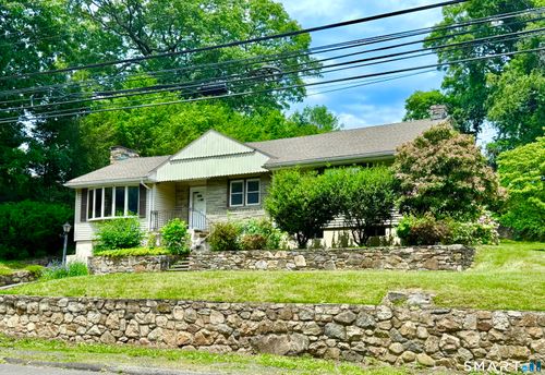 2326 Old Town Rd, Bridgeport, CT, 06606-1334 | Card Image