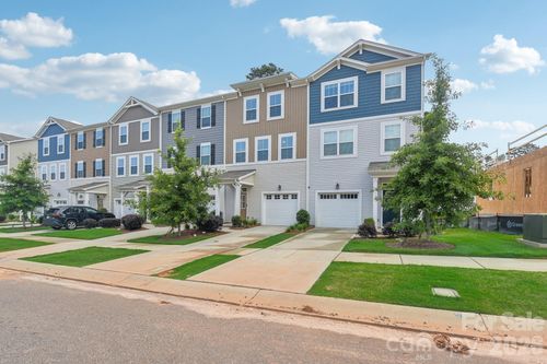 1134 Keydet Dr, Charlotte, NC, 28216-5832 | Card Image