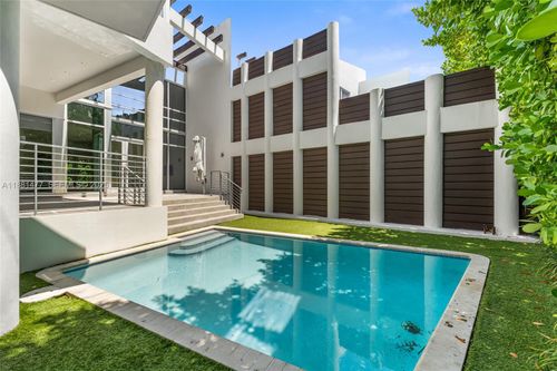 544-544 Fernwood Rd, Key Biscayne, FL, 33149-1842 | Card Image