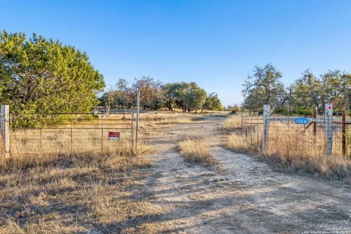 1106 Perry Ranch Rd, Fredericksburg, TX, 78624 | Card Image