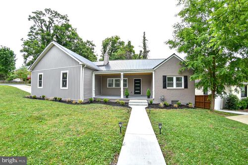 3704 Suitland Rd, WASHINGTON, DC, 20020-1252 | Card Image