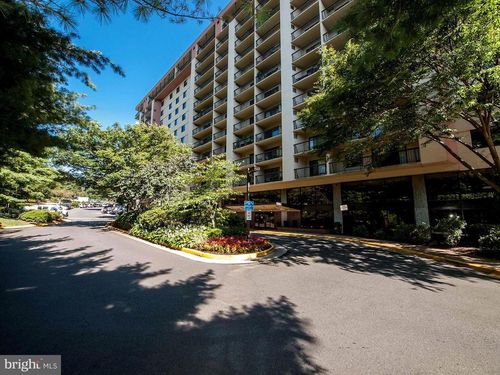 710-3800 Powell Ln, FALLS CHURCH, VA, 22041-3666 | Card Image