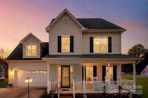 600 Summey Farm Dr, Dallas, NC, 28034-0245 | Card Image