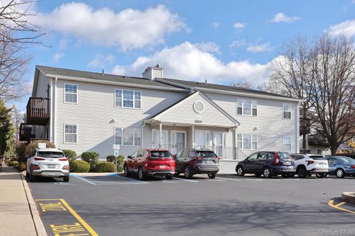 262 E Crooked Hill Rd, Pearl River, NY, 10965-1144 | Card Image