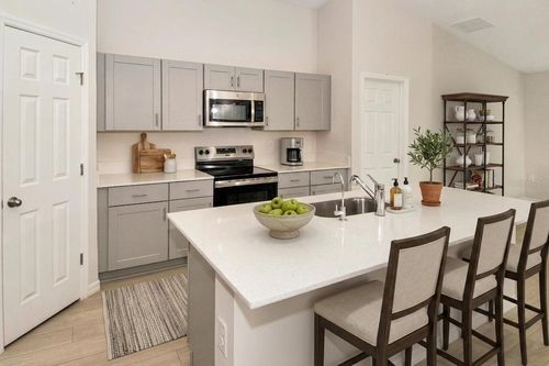 2279 Canyon Oak Dr, DAVENPORT, FL, 33837-1484 | Card Image