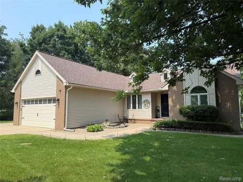 2165 Dublin Ct, Ortonville, MI, 48462-8597 | Card Image