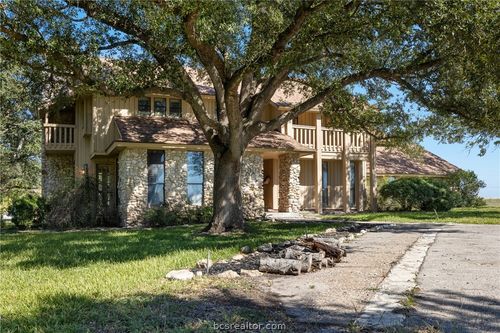 6773 Sunshine Valley Ln, Navasota, TX, 77868-7471 | Card Image