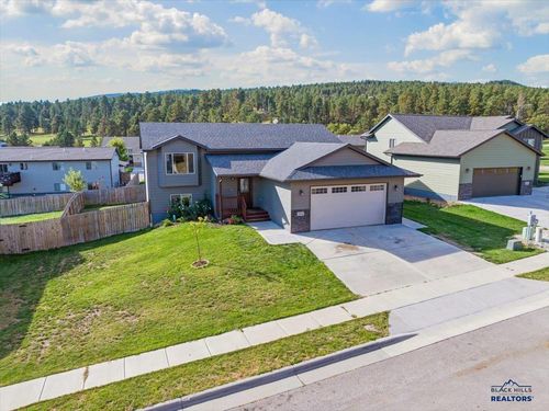 2636 Meadows Dr, Sturgis, SD, 57785-1702 | Card Image
