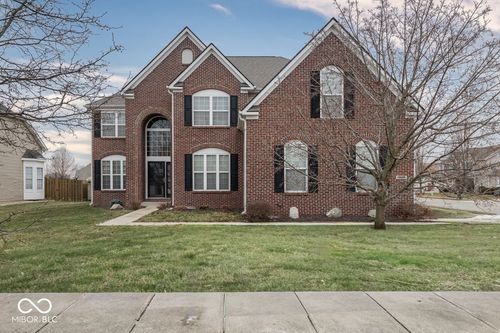 1826 Ballyganner Dr, Avon, IN, 46123-6954 | Card Image