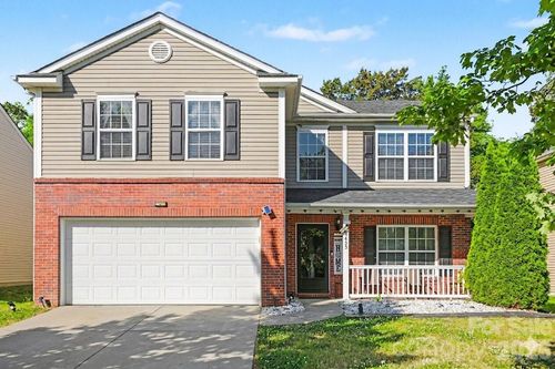 9423 Swallow Tail Ln, Charlotte, NC, 28269-1525 | Card Image