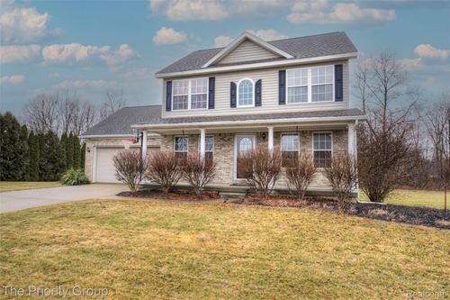 4395 Pondview Dr, Swartz Creek, MI, 48473-9197 | Card Image