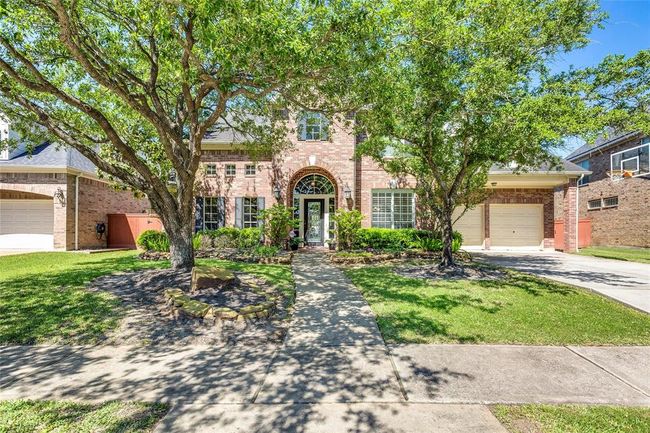 Lakes on Eldridge North is a beautiful gated community with lots of community events to meet friends | Image 43