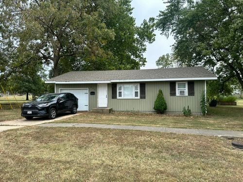 256 E 2nd St, Marshfield, MO, 65706-2044 | Card Image