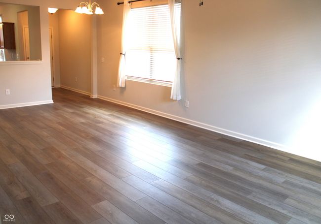 Living Room | Image 6