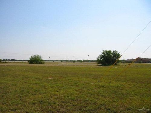 2023 N Veterans Blvd, San Juan, TX, 78589-3203 | Card Image