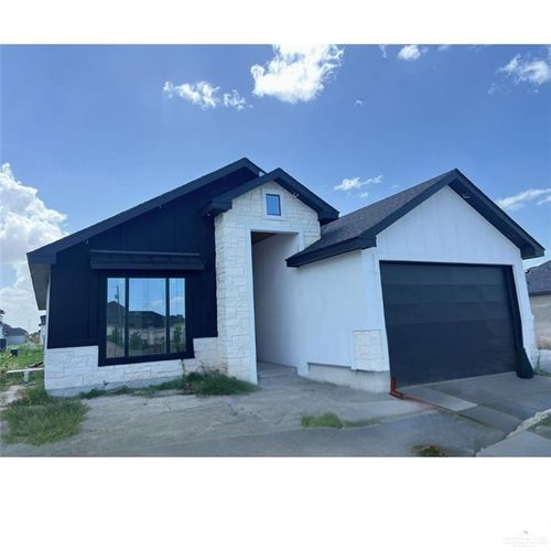 2217 Venice Dr, Edinburg, TX, 78542-8040 | Card Image