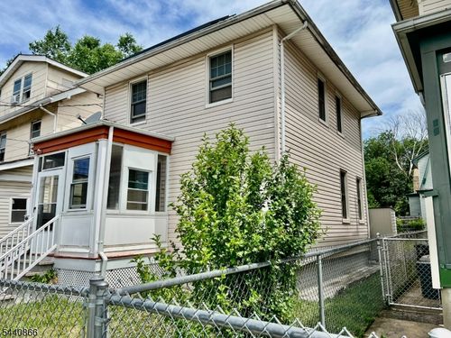 51 Paine Ave, Irvington, NJ, 07111-5918 | Card Image