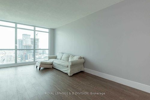 2409-18 Yonge St, Toronto, ON, M5E1Z8 | Card Image