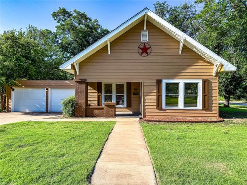 707 N 4th St, Haskell, TX, 79521-4915 | Card Image