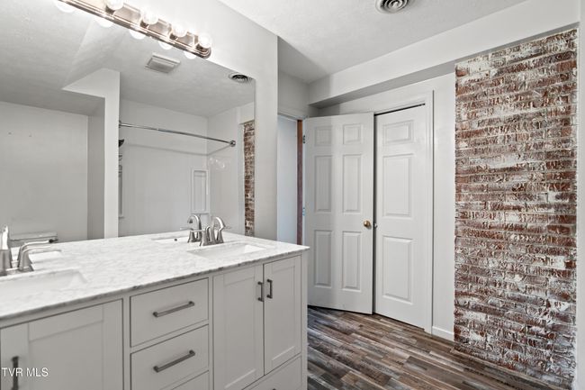 534 White Oak Cir, House other with 4 bedrooms, 3 bathrooms and null parking in Kodak TN | Image 65