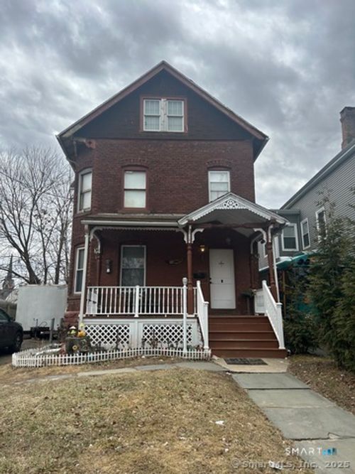 37 Capen St, Hartford, CT, 06120-2004 | Card Image