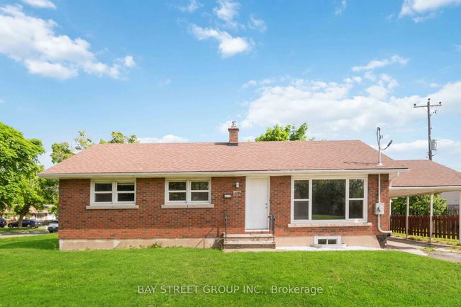 85 Jacobson Ave, House other with 3 bedrooms, 2 bathrooms and 3 parking in Saint Catharines ON | Image 1