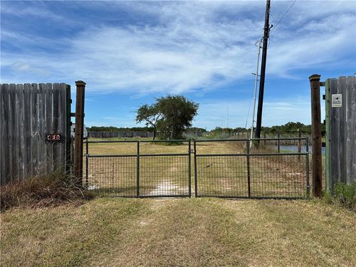 908 Jacoby Ln, Aransas Pass, TX, 78336-3026 | Card Image
