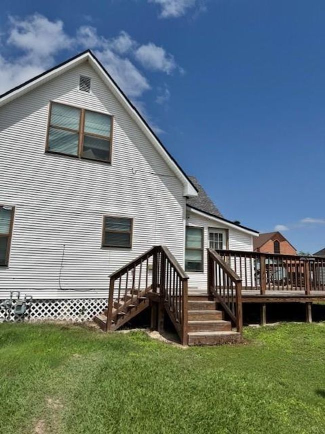 217 Main St, House other with 4 bedrooms, 3 bathrooms and null parking in Palacios TX | Image 5