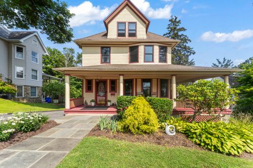 22 Treadwell Ave, New Milford, CT, 06776-2914 | Card Image