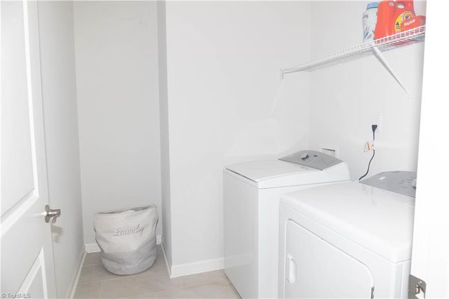 Main Floor Laundry | Image 22