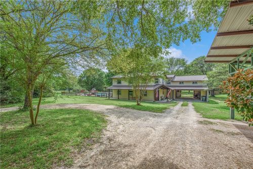 640 Piney Creek Rd, Bellville, TX, 77418-9659 | Card Image