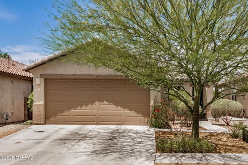 9472 Desert Fauna Loop, Tucson, AZ, 85747 | Card Image