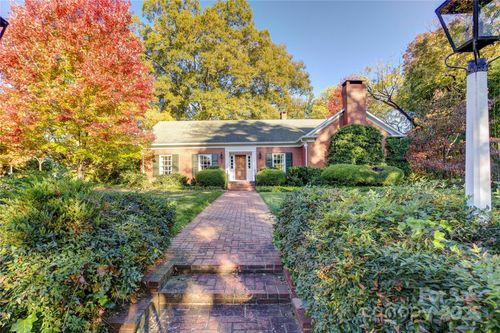 87 Edgewood Ave Ne, Concord, NC, 28025-3352 | Card Image