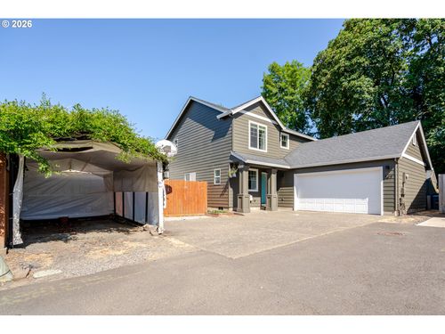 647 Ne Autumn Ridge Dr, McMinnville, OR, 97128-9264 | Card Image
