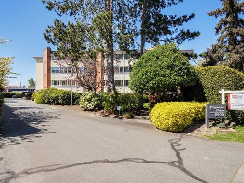 301-9900 Fifth St, Sidney, BC, V8L2X3 | Card Image
