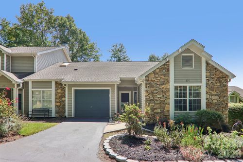 651 E Park Pl, Hendersonville, NC, 28791-3784 | Card Image