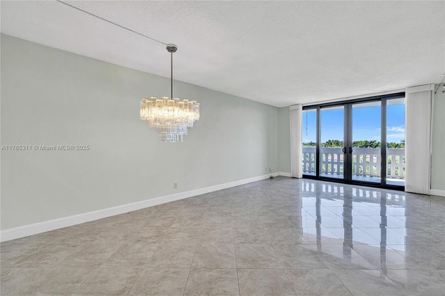 APT-624 - 90 Edgewater Dr, Condo with 2 bedrooms, 3 bathrooms and null parking in Coral Gables FL | Image 8