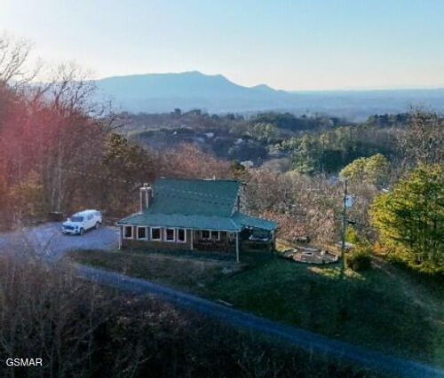 1956 Timber Ridge Way, Sevierville, TN, 37876 | Card Image