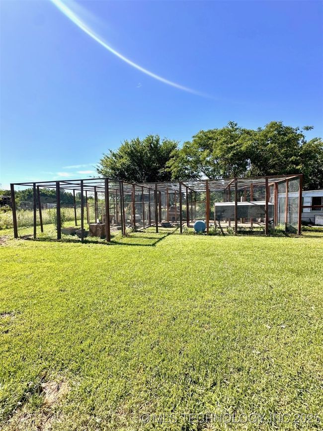 Chicken Coop | Image 26