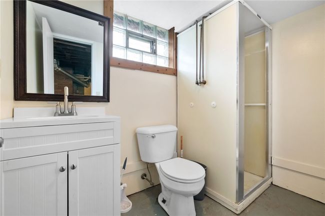 1028 Moon Run Rd, House other with 3 bedrooms, 3 bathrooms and 4 parking in Mc Kees Rocks PA | Image 25